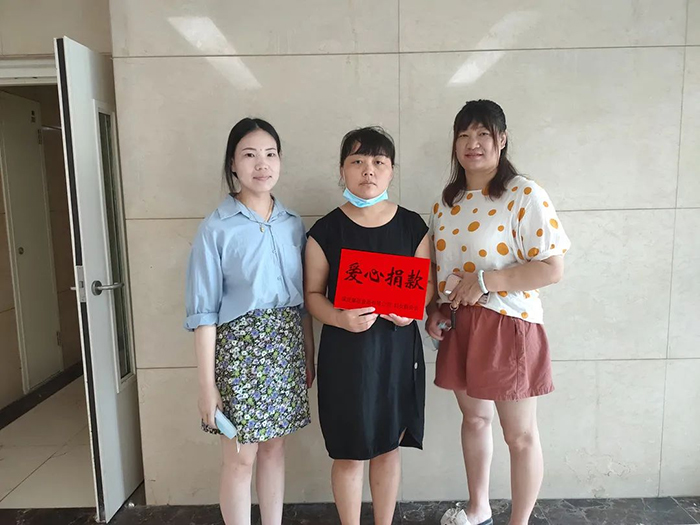 暖心慰問，進(jìn)行中